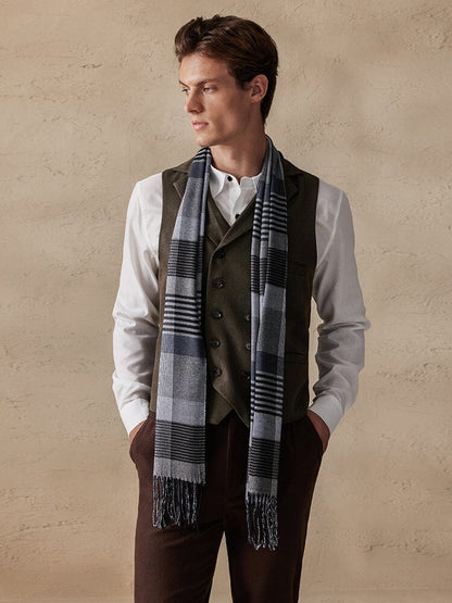 Soft Plaid Tassel Scarf