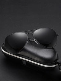 Black Frame & Black Lenses